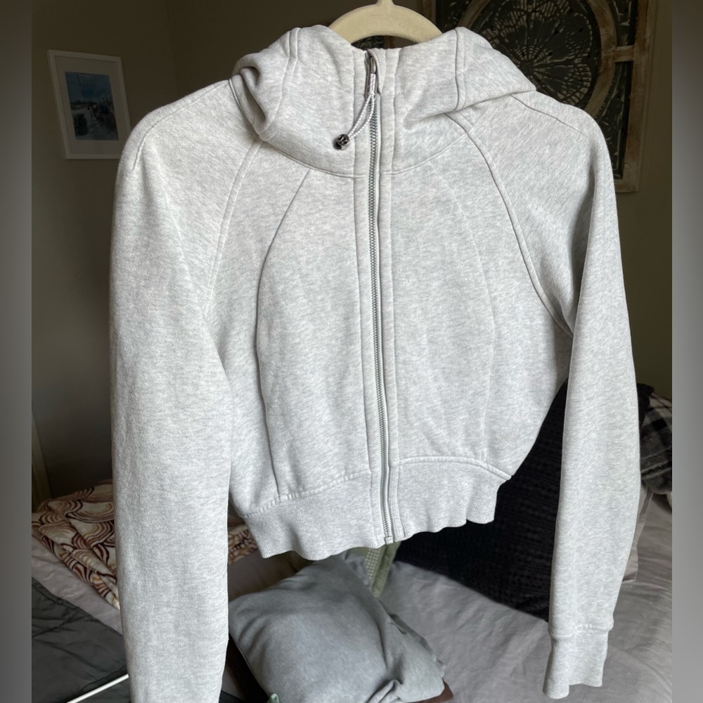 Lululemon Scuba Light Heather Gray Full Zip Cropped Hoodie